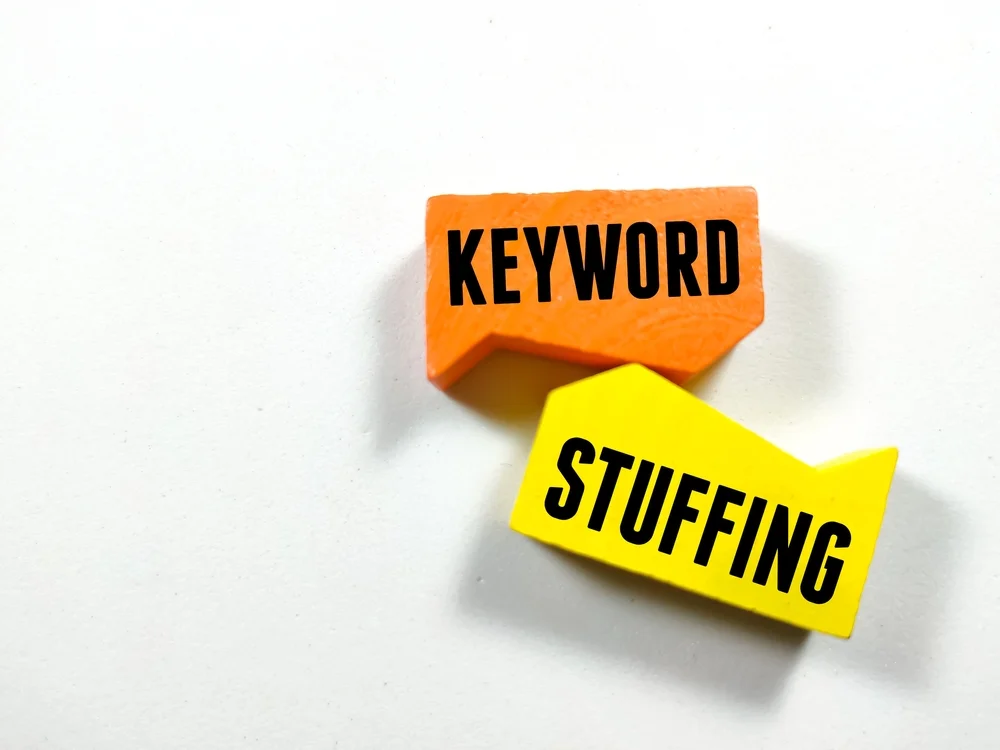 Wat is keyword stuffing?